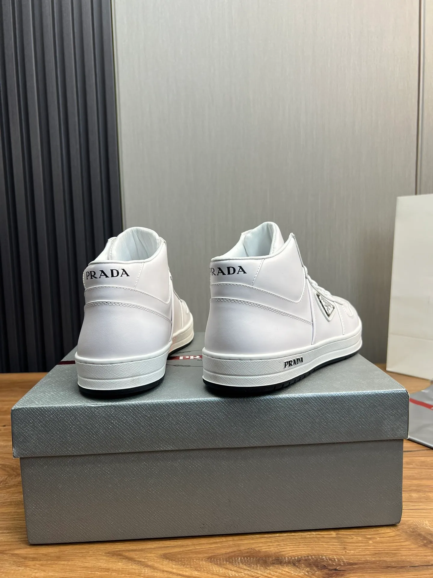 Men's shoes 💰620💰 [PRADA] Autumn and winter hot sale 🔥High quality shipment ✔️Original cowhide + cowhide lining, 1🆚1 replica, original sole, 38-45 (45 customized, non-refundable)